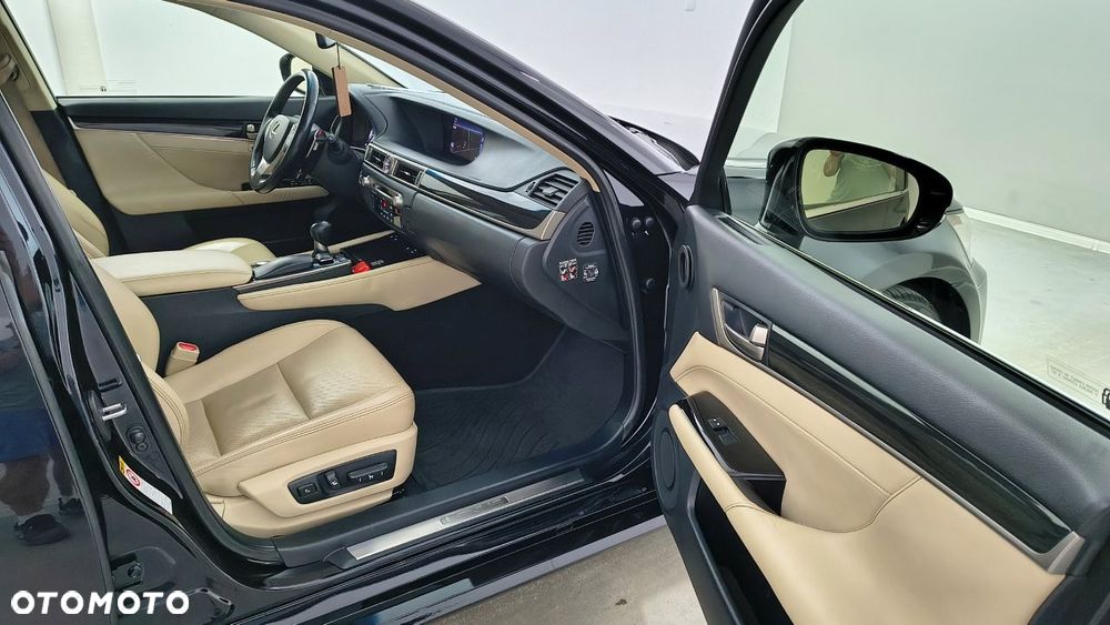 Lexus GS 450h - 8
