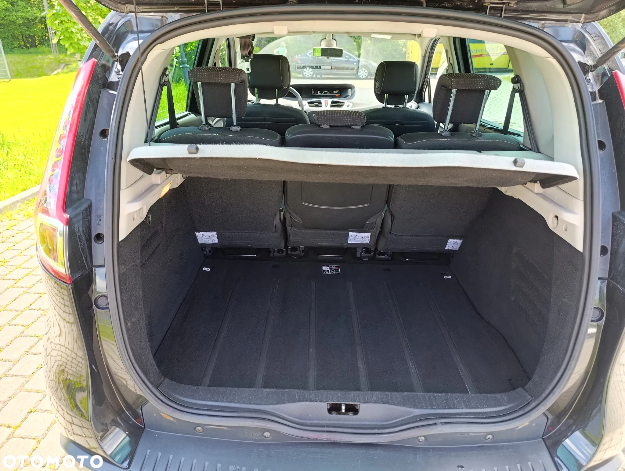 Renault Scenic 1.4 16V TCE Expression - 16