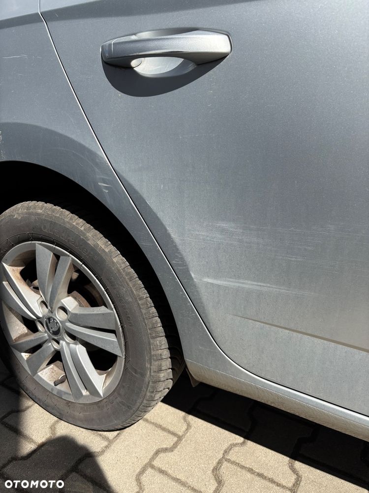 Skoda Fabia 1.0 TSI Ambition DSG - 11