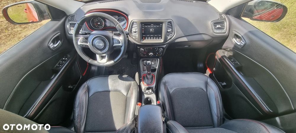 Jeep Compass - 23