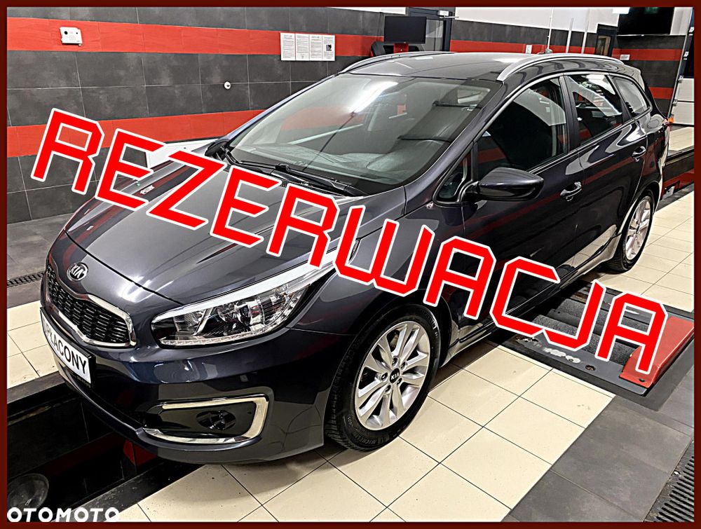 Kia Ceed 1.6 GDI ISG Platinum Edition - 1