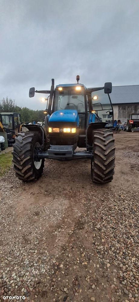 New Holland 8360 - 17