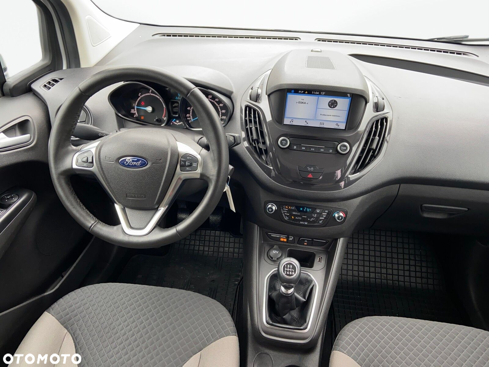 Ford Tourneo Courier 1.5 TDCi Titanium - 12