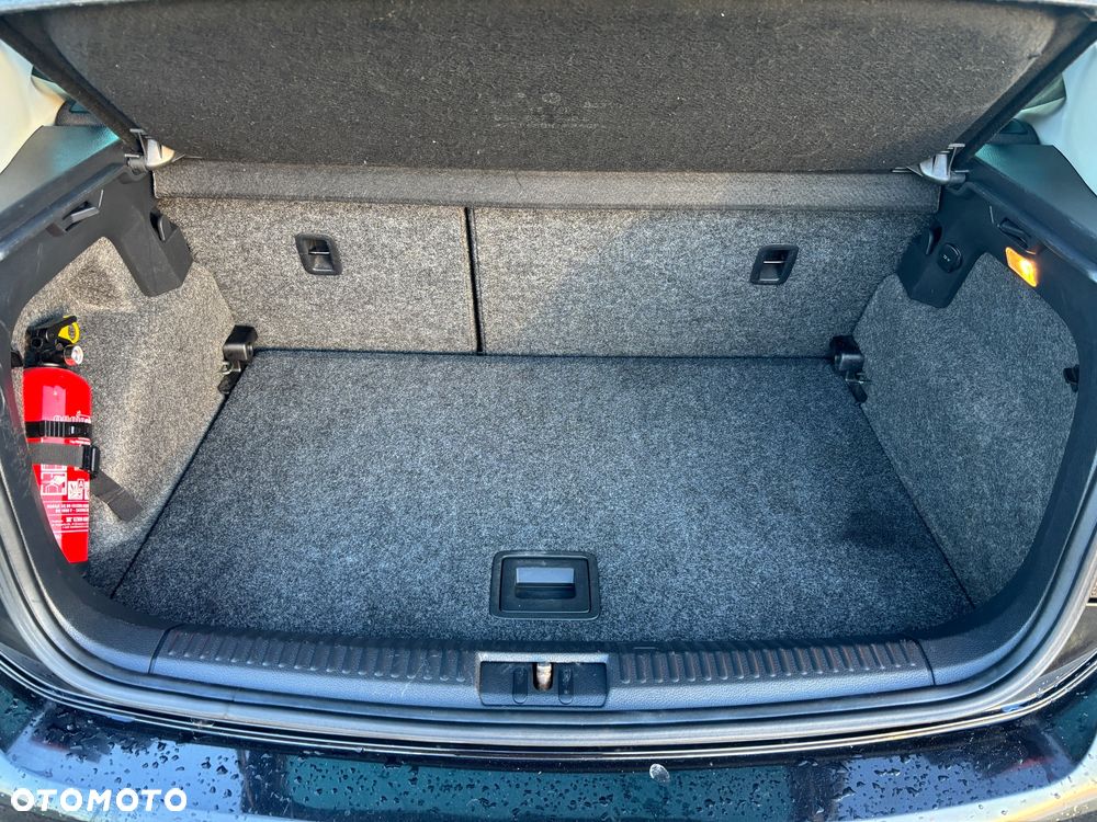 Volkswagen Polo - 19