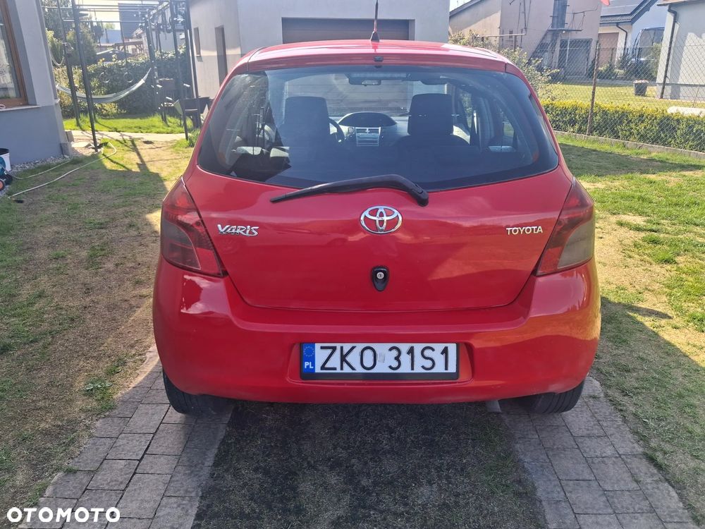 Toyota Yaris 1.3 VVT-i Luna - 16