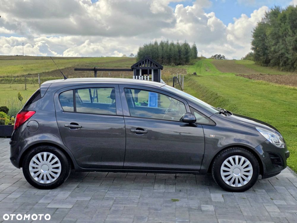 Opel Corsa 2012 photo 4