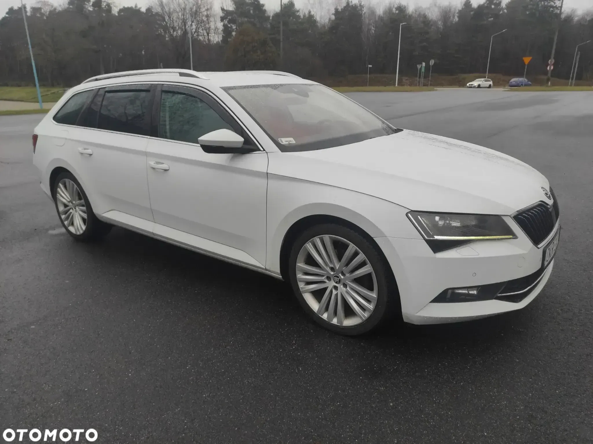 Skoda Superb 2.0 TDI Active DSG - 2