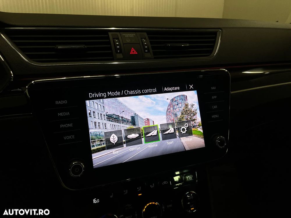 Skoda Superb 2.0 TDI 4X4 DSG Laurin & Klement - 15