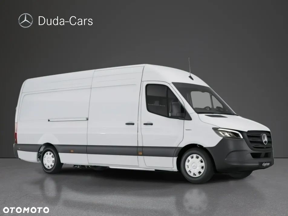 Mercedes-Benz eSprinter 320 furgon długi PRO - 2
