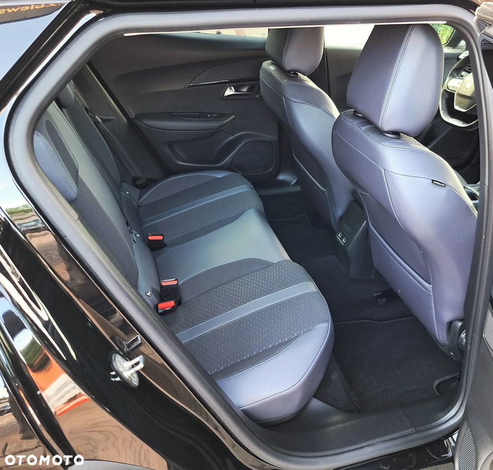 Peugeot 2008 1.2 PureTech Allure Pack S&S - 20
