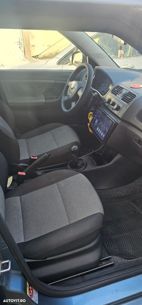 Skoda Fabia 1.2 TSI Ambiente - 8