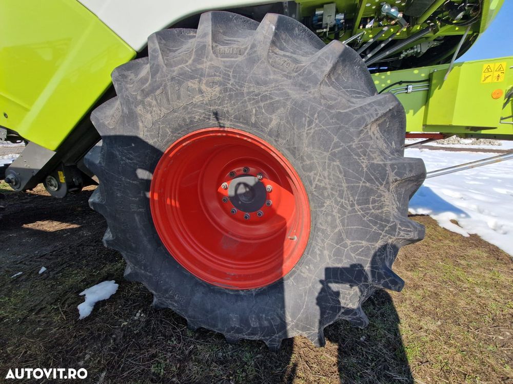 Claas TUCANO 440 - 10