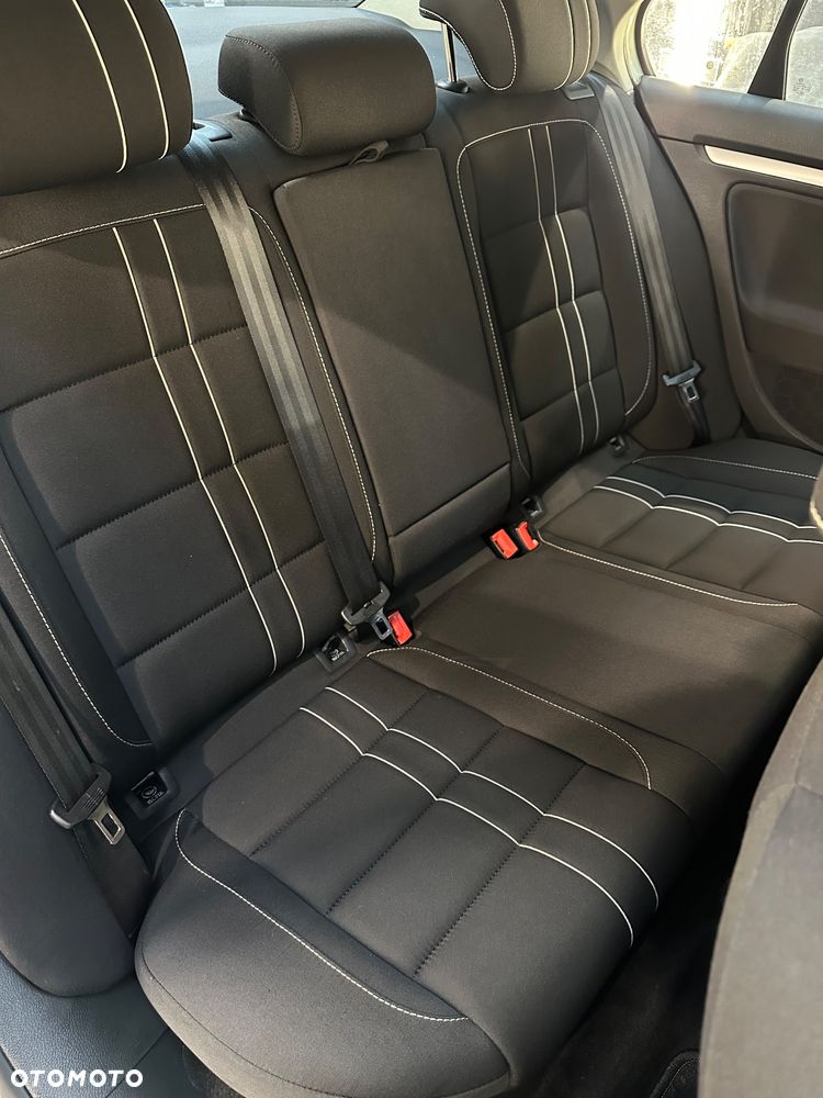 Volkswagen Jetta 1.4 TSI Trendline - 12