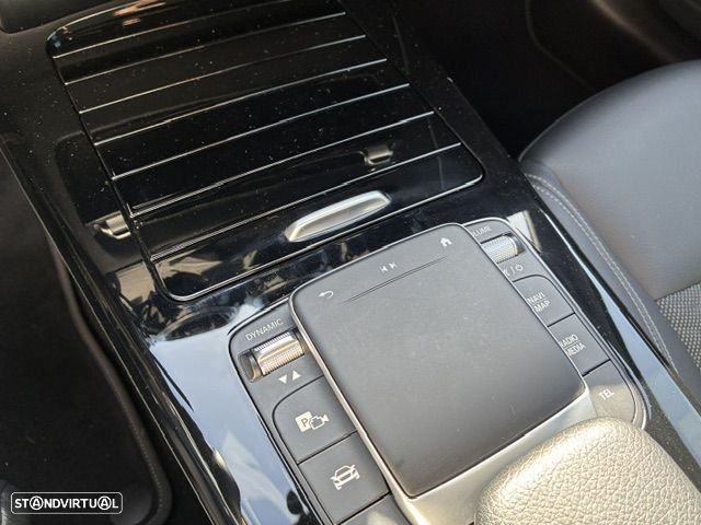 Mercedes-Benz A 180 Limousine d Style Plus Aut. - 35