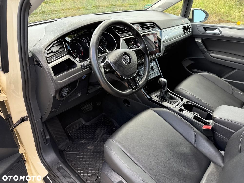 Volkswagen Touran 2.0 TDI BMT Comfortline Plus DSG - 13