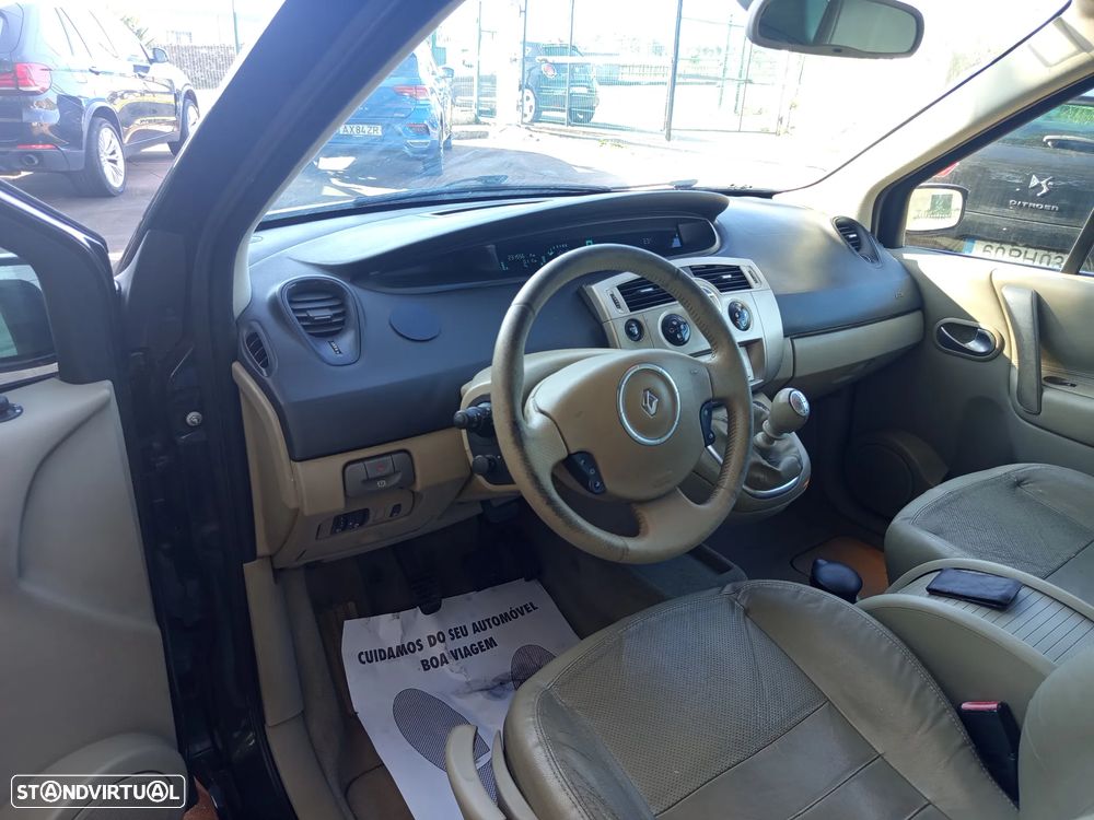 Renault Grand Scénic - 11