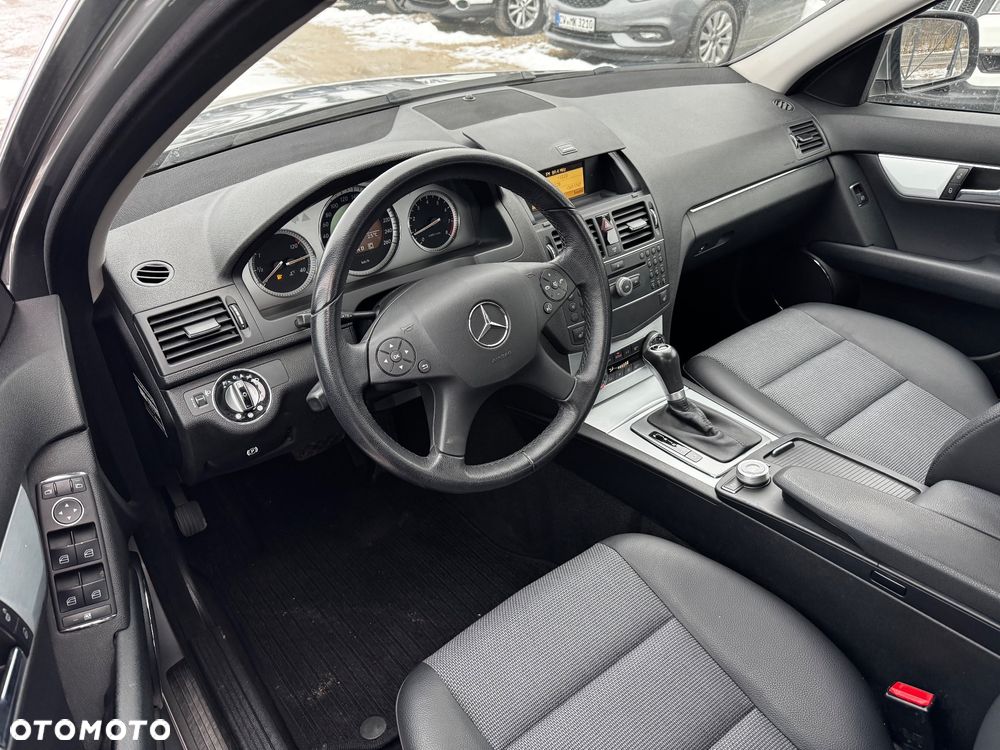 Mercedes-Benz Klasa C 180 Kompressor Automatik Avantgarde - 36