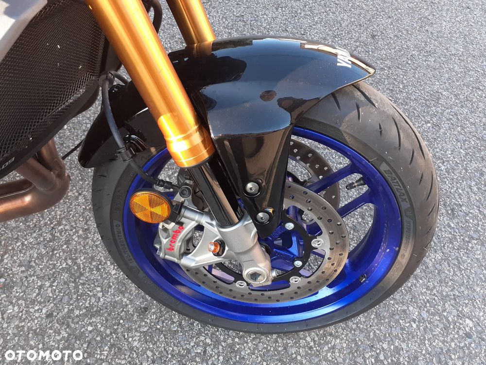 Yamaha MT - 12
