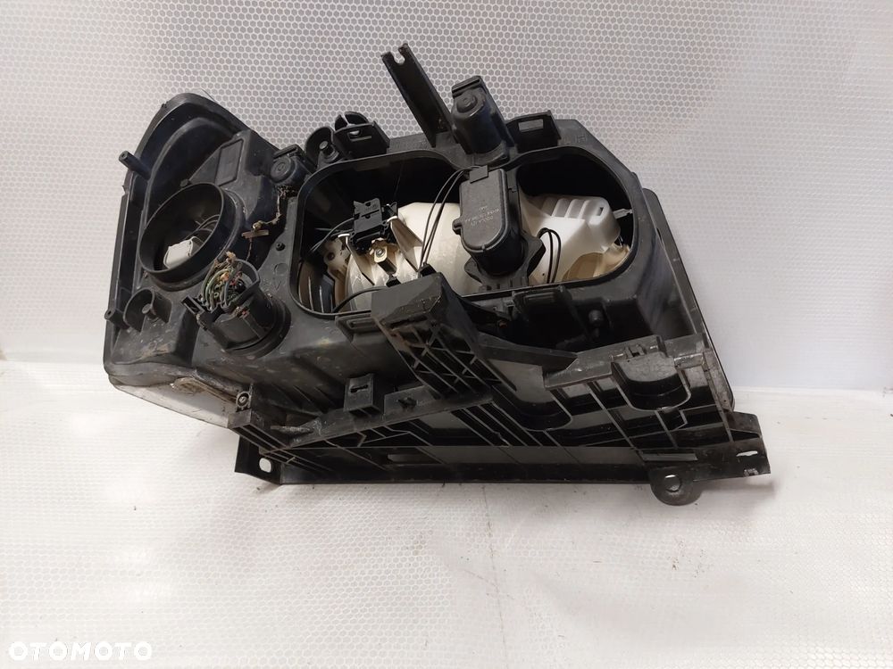 .  LAMPA PRZOD PRZEDNIA LEWA LAND ROVER FREELANDER 2 - 4