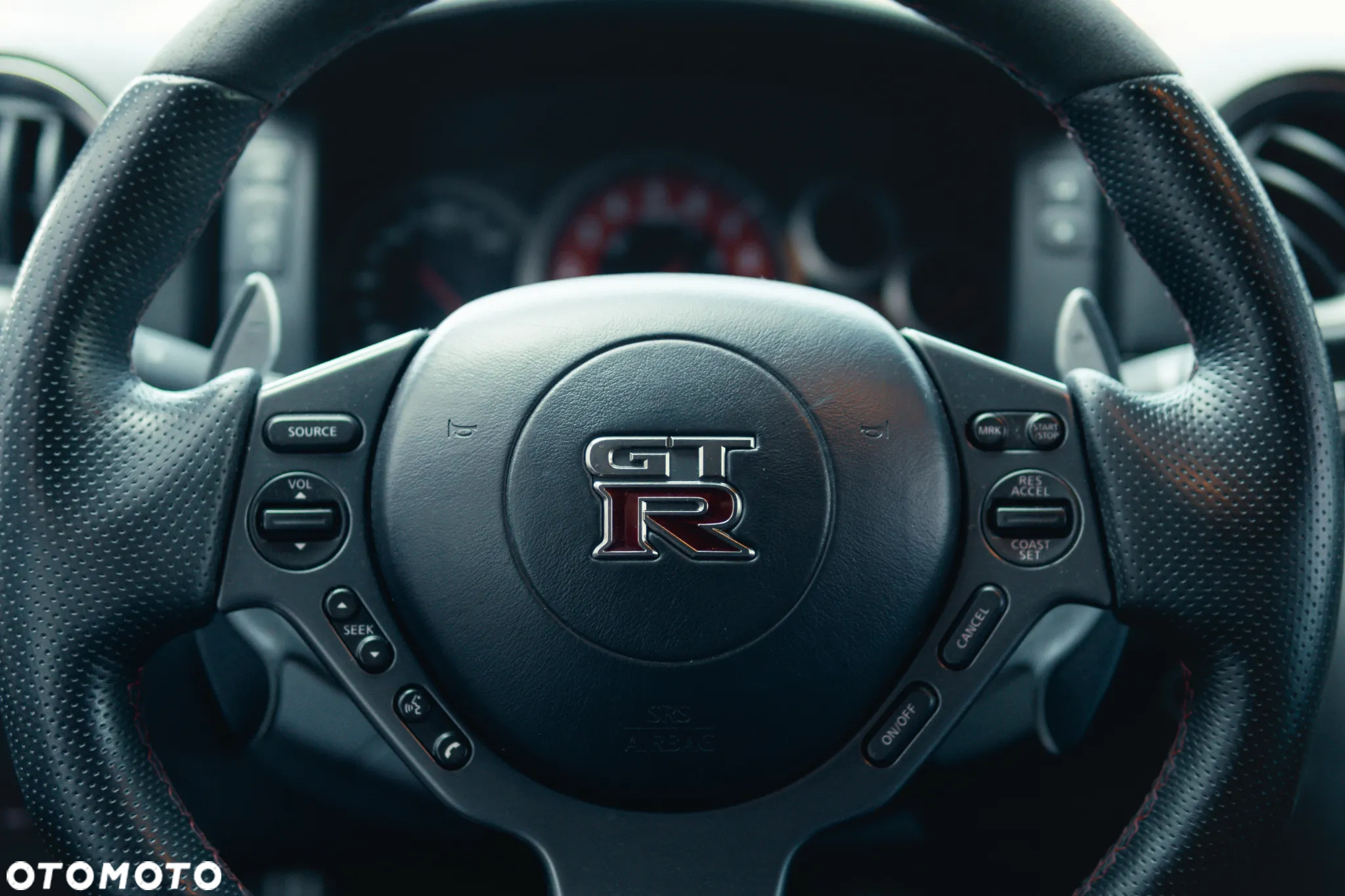 Nissan GT-R Black Edition - 19