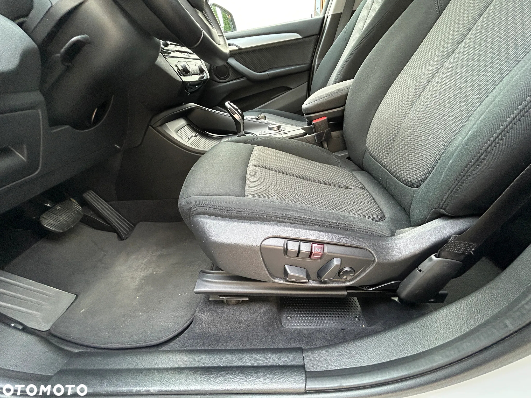 BMW X1 xDrive20d - 8
