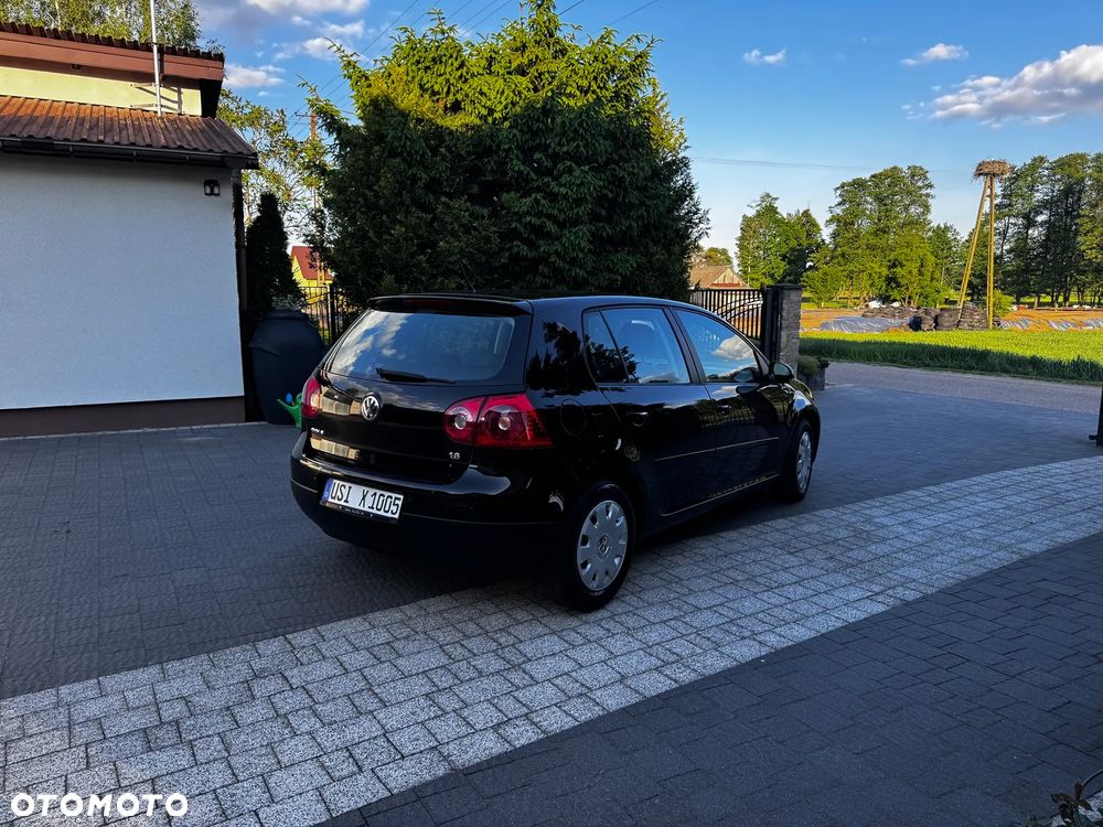 Volkswagen Golf 1.6 Tour - 36