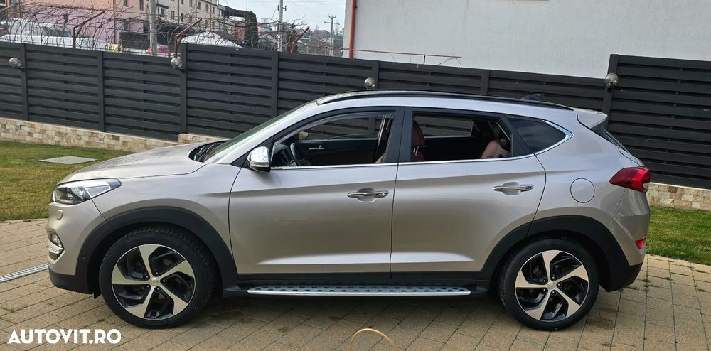 Hyundai Tucson 2.0 CRDI 4WD 6AT Luxury Pack+ - 18