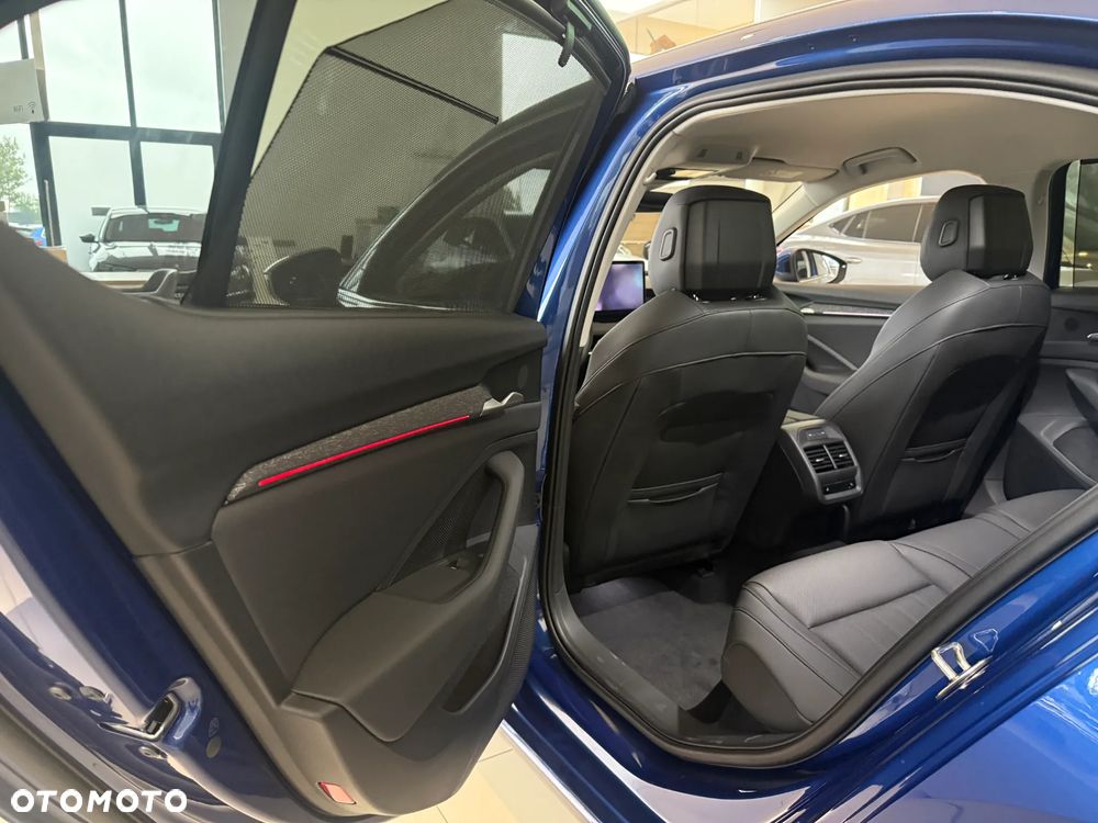 Skoda Superb 2.0 TSI Edition 130 DSG - 12