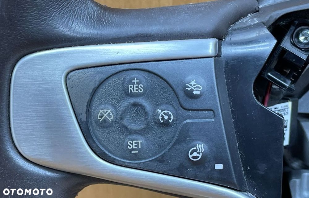 P9 GMC YUKON XL 2015- KIEROWNICA ŁOPATKI MULTIFUNKCJA 23423491 - 2