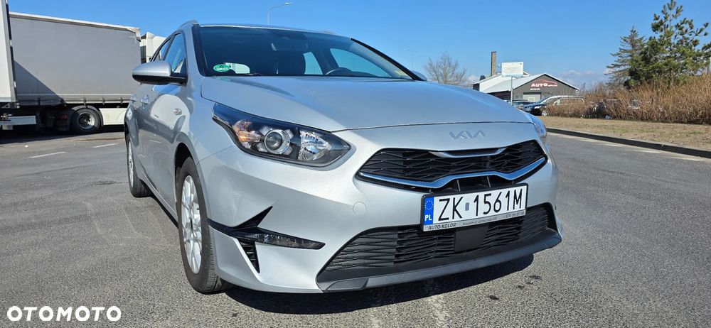 Kia Ceed 1.0 T-GDI ISG Dream-Team Edition - 12