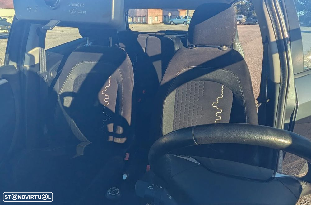 Fiat Punto 1.2 Lounge S&S - 6