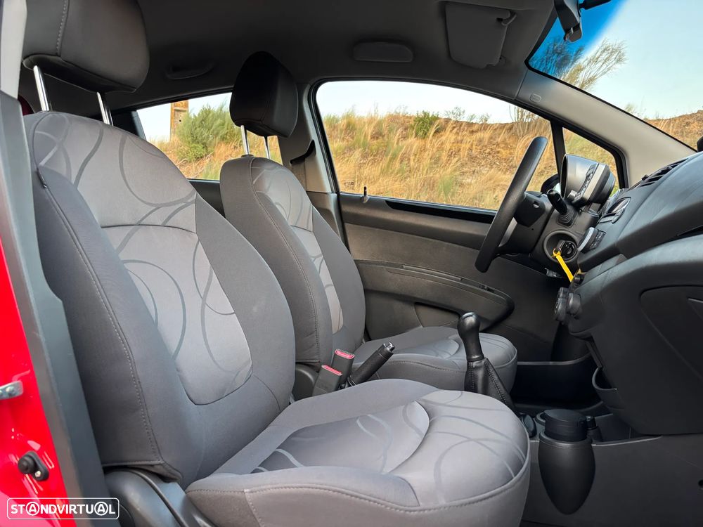 Chevrolet Spark 1.0 LT - 24