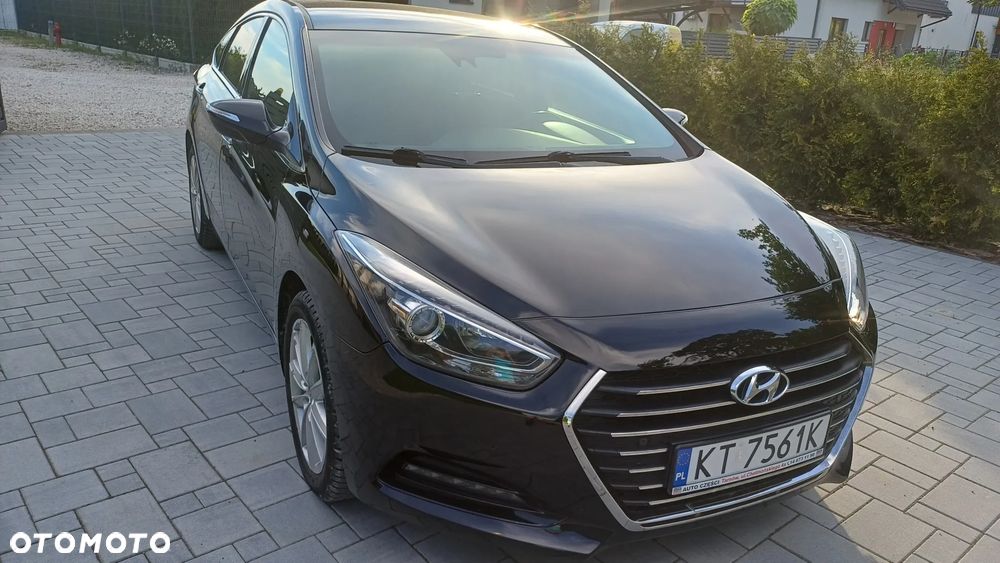 Hyundai i40 1.7 CRDi Comfort DCT - 1