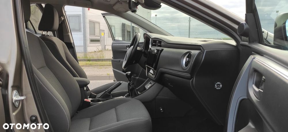 Toyota Corolla 1.6 Prestige - 25