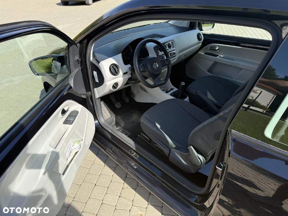Volkswagen up! 1.0 move - 10