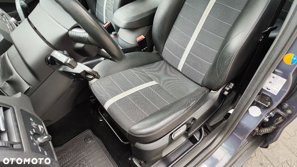 Ford Kuga 2.0 TDCi Titanium - 22