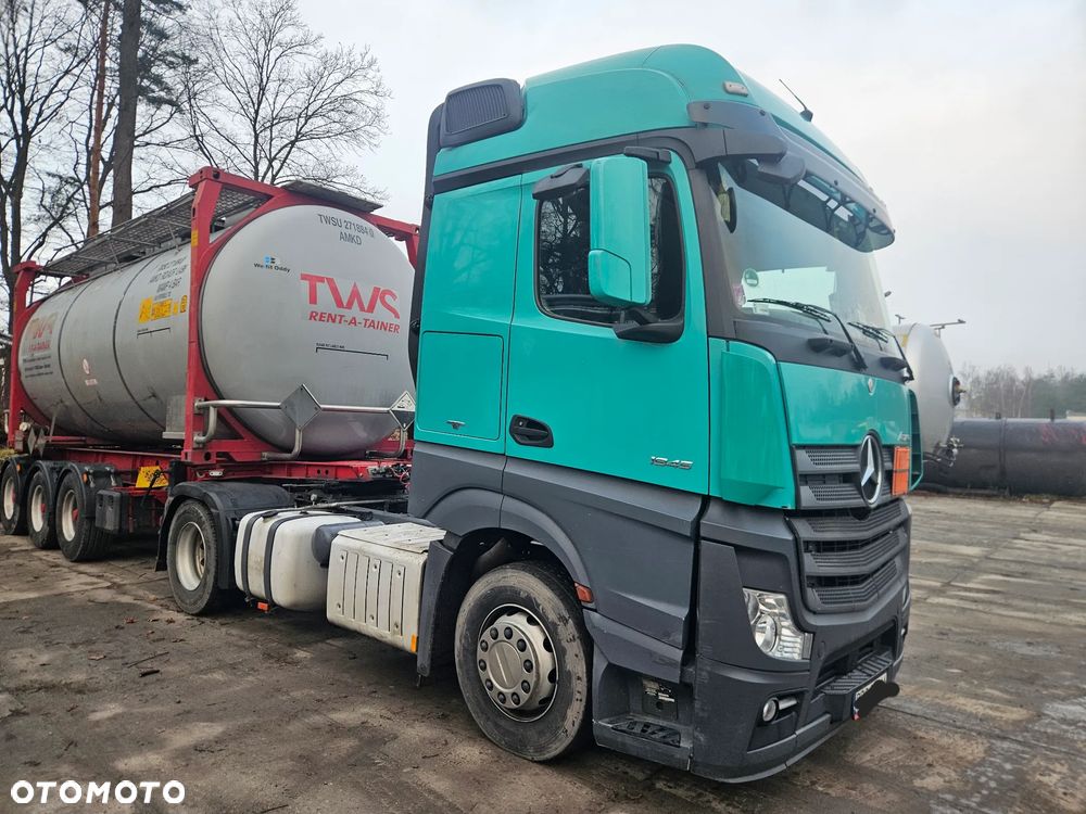 Mercedes-Benz 1945 - 3