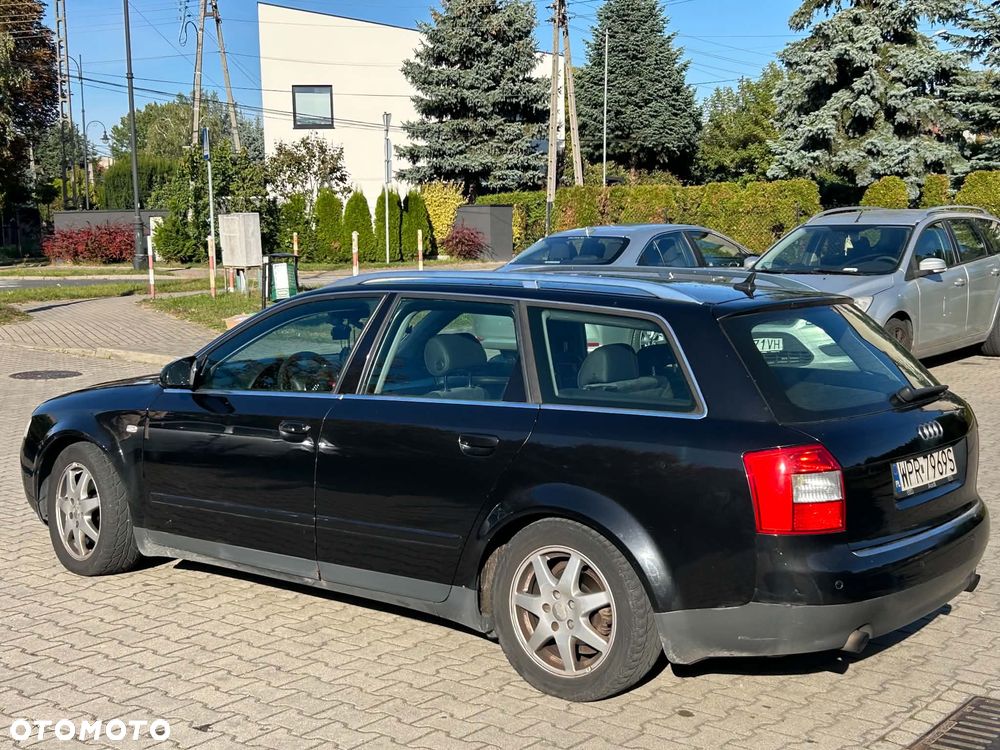 Audi A4 Avant - 4