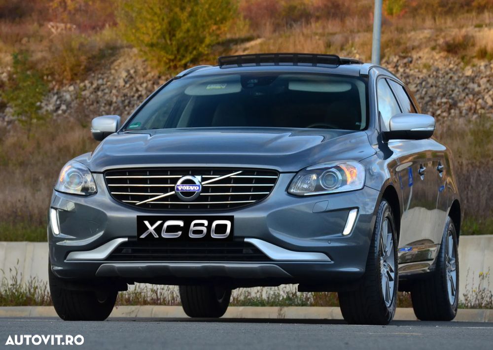 Volvo XC 60 D5 AWD Geartronic Summum - 18