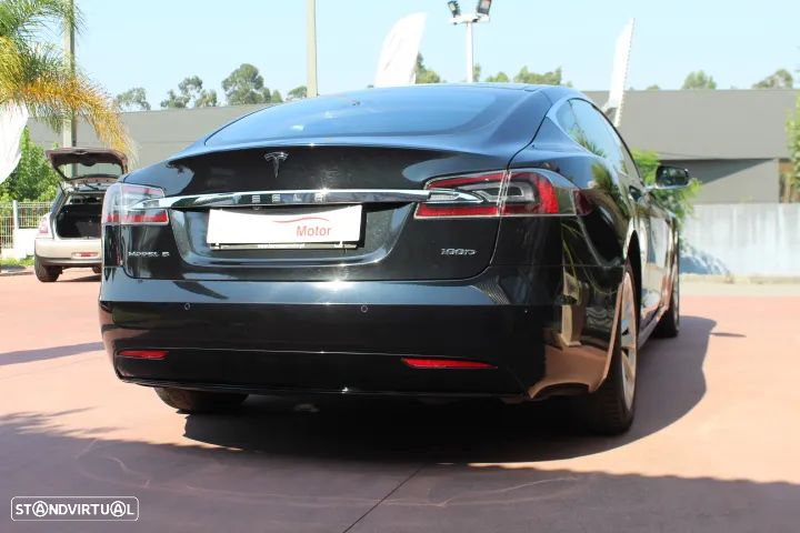 Tesla Model S 100D - 22