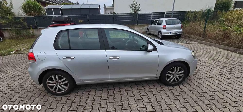 Volkswagen Golf VI 1.6 TDI Comfortline - 6