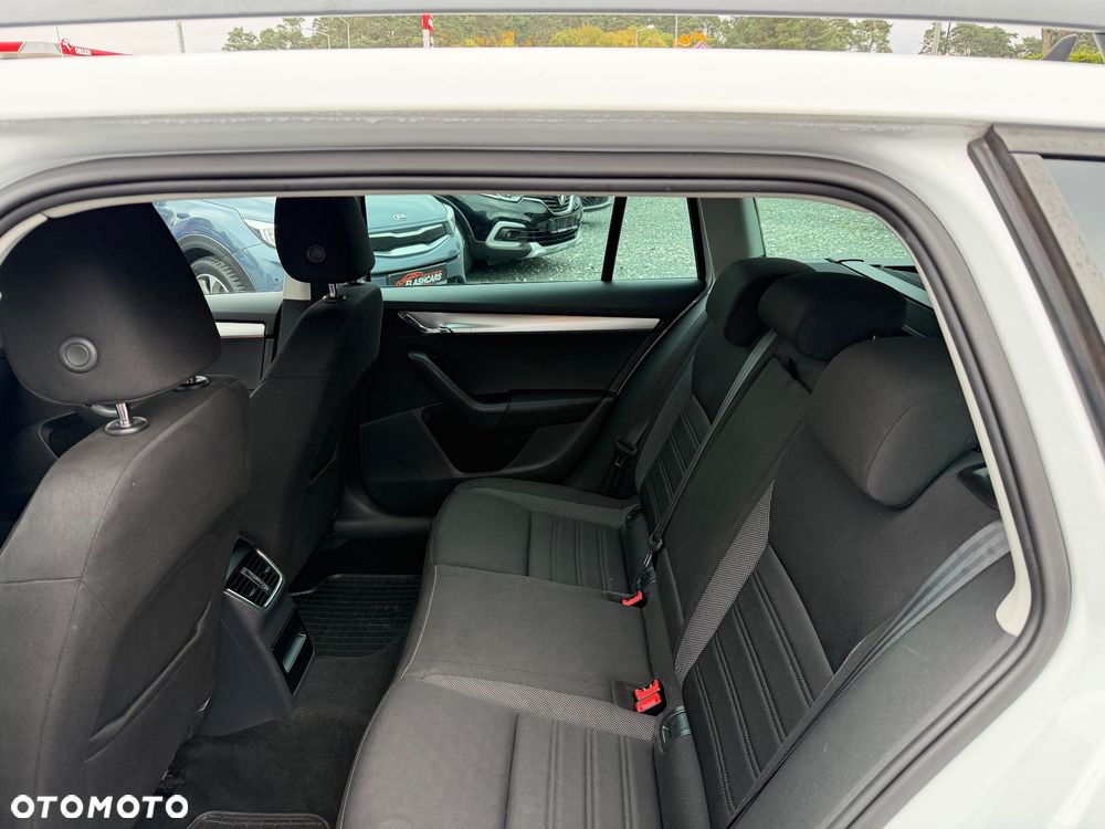 Skoda Octavia 1.6 TDI Soleil - 10