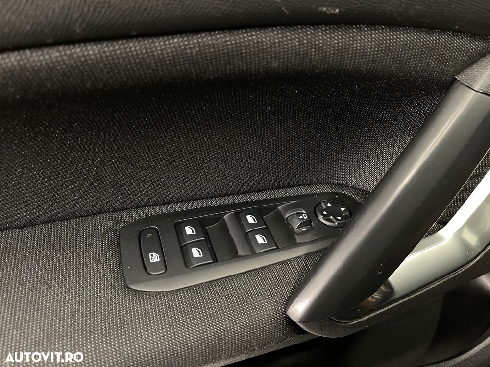 Peugeot 308 PureTech 130 GPF EAT8 Stop & Start Allure - 23