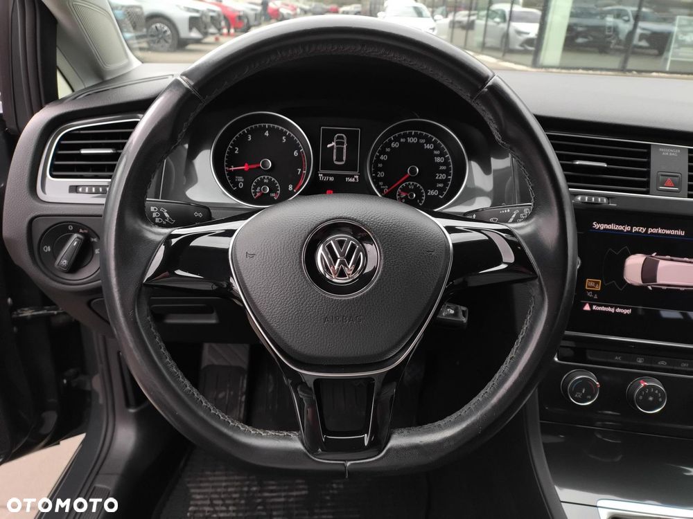 Volkswagen Golf - 13