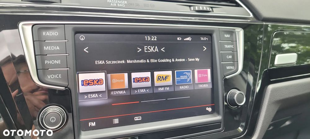 Volkswagen Touran 2.0 TDI DPF Highline - 19