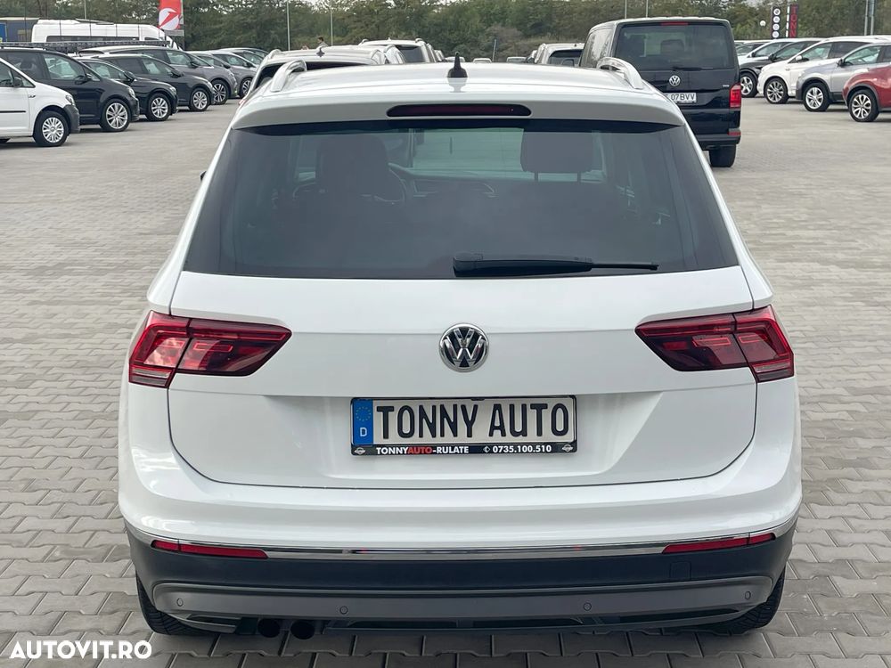 Volkswagen Tiguan 2.0 TDI 4Mot DSG Comfortline - 6