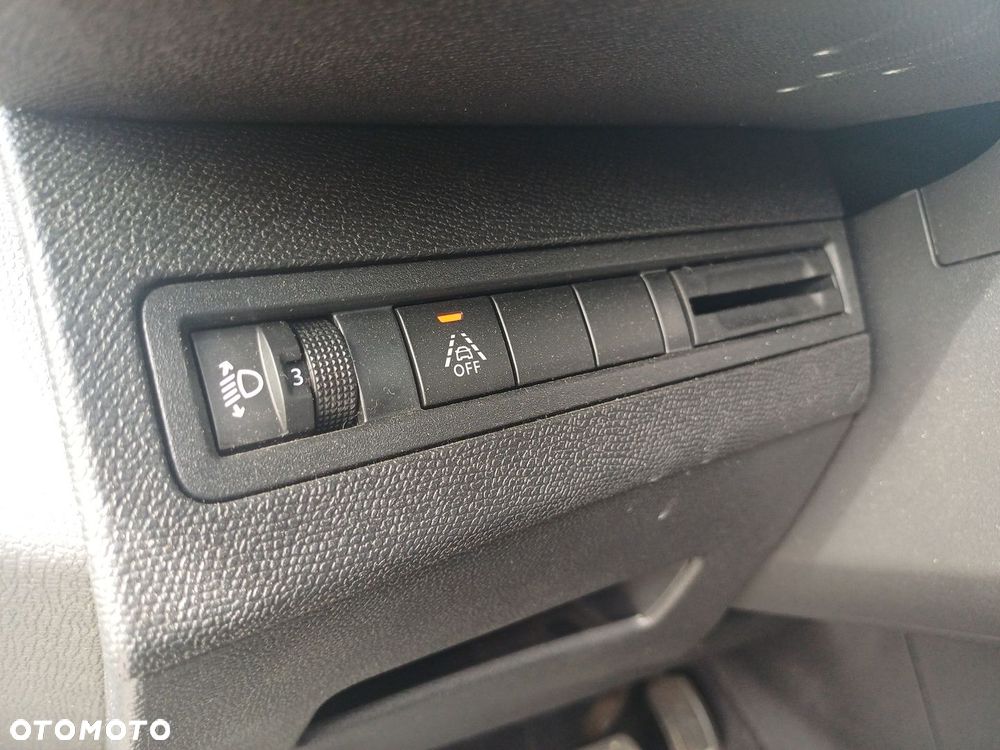Peugeot 3008 1.2 PureTech Allure Pack S&S EAT8 - 25