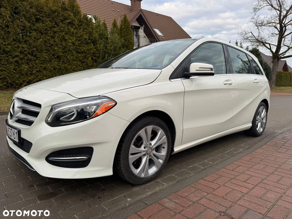 Mercedes-Benz Klasa B 250 4Matic 7G-DCT UrbanStyle Edition