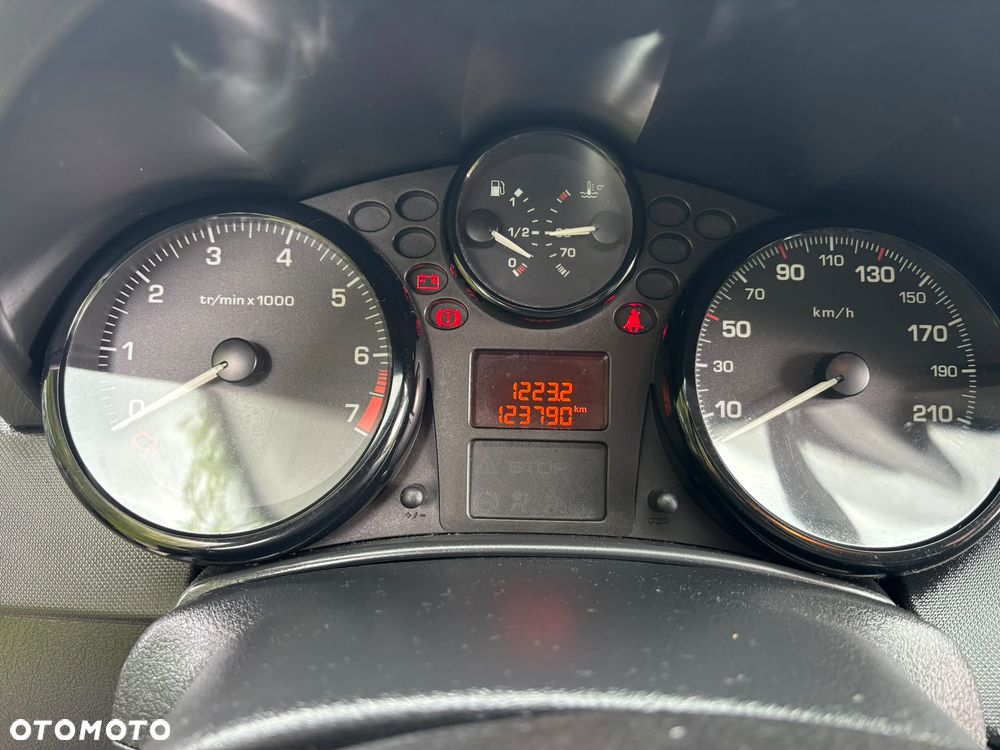 Peugeot 207 1.4 Presence - 17