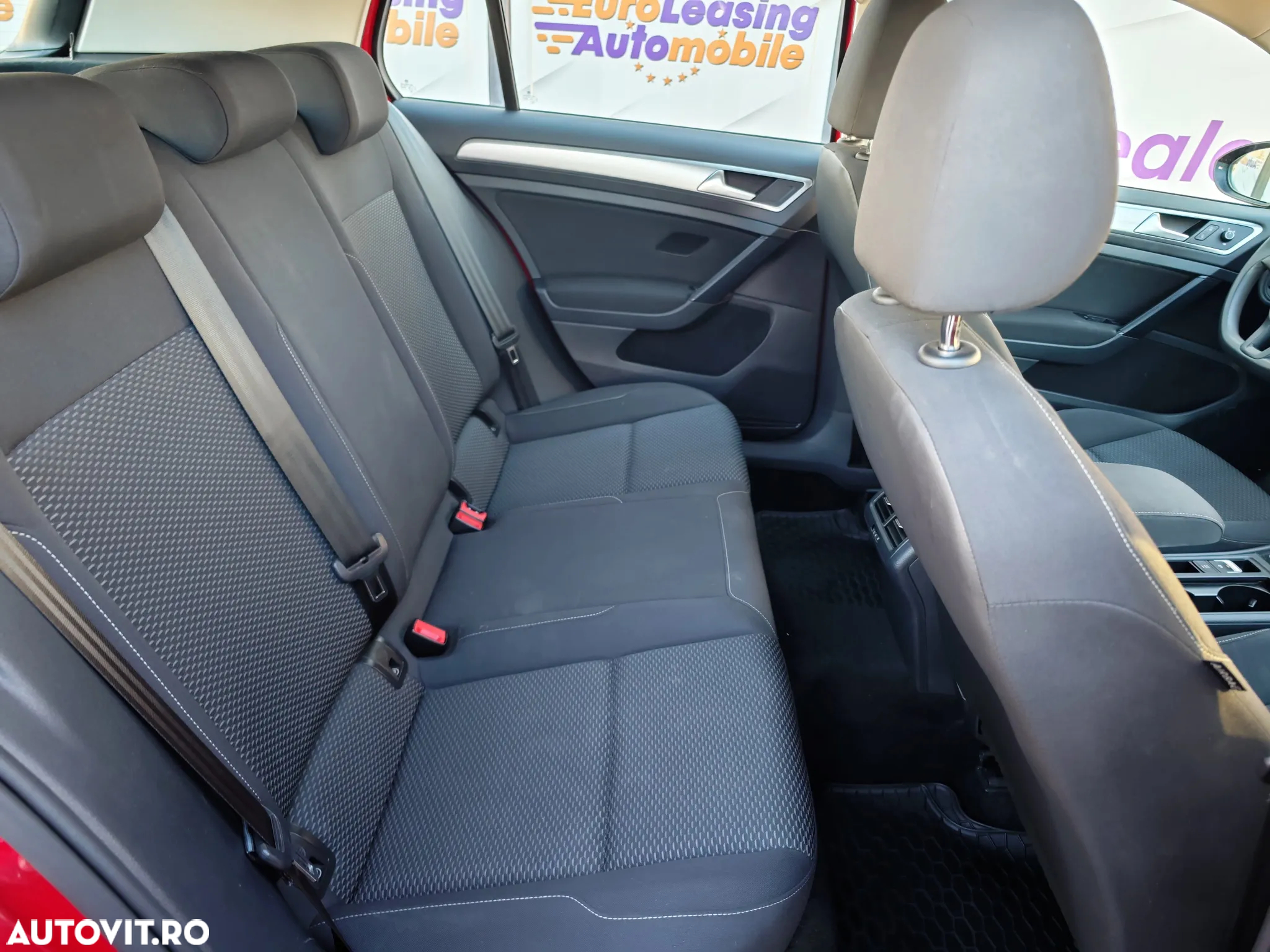 Volkswagen Golf - 19